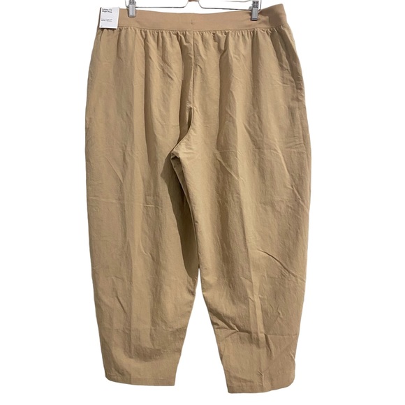 NWT Nike Sportswear Essential Faux Fur Trim Woven Beige Sand Pants Womens XXL - Picture 7 of 8